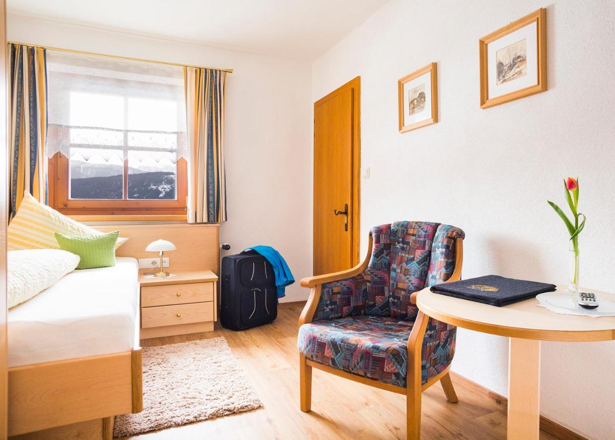 Gaestehaus Fitsch Obsteig Bagian luar foto