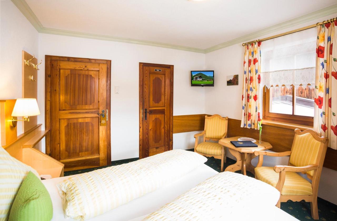 Gaestehaus Fitsch Obsteig Bagian luar foto