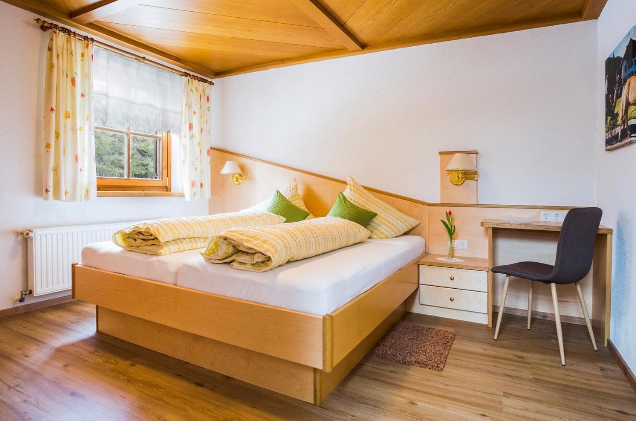 Gaestehaus Fitsch Obsteig Bagian luar foto